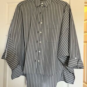 Long sleeve button front shirt